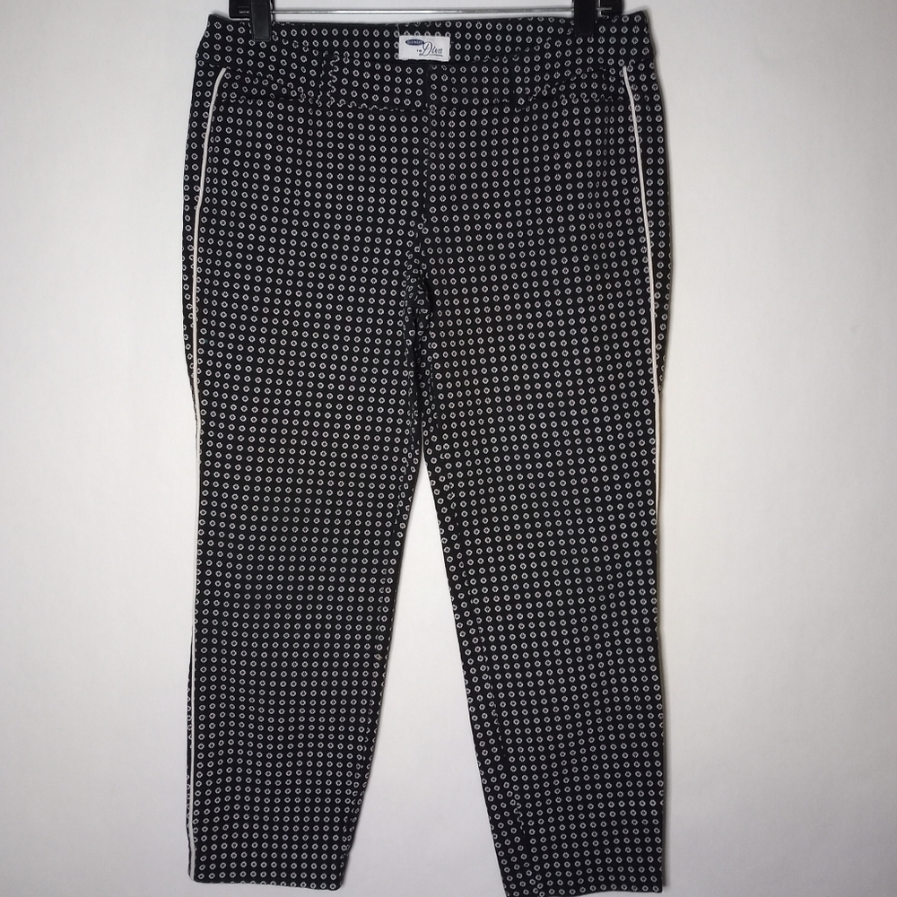Old navy diva pants size 10